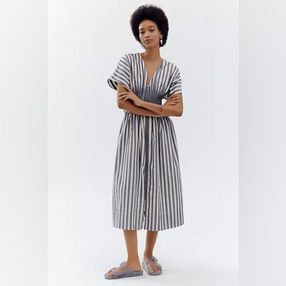 By Anthropologie
V-neck Zip-front Midi Dress